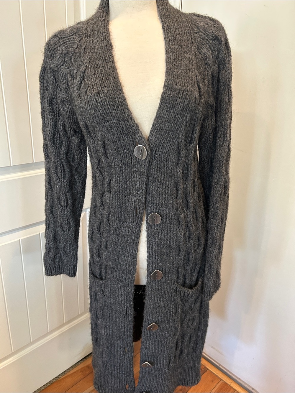 Elsamanda cardigan sweater